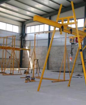 成華室內(nèi)小吊機(jī)8號機(jī)